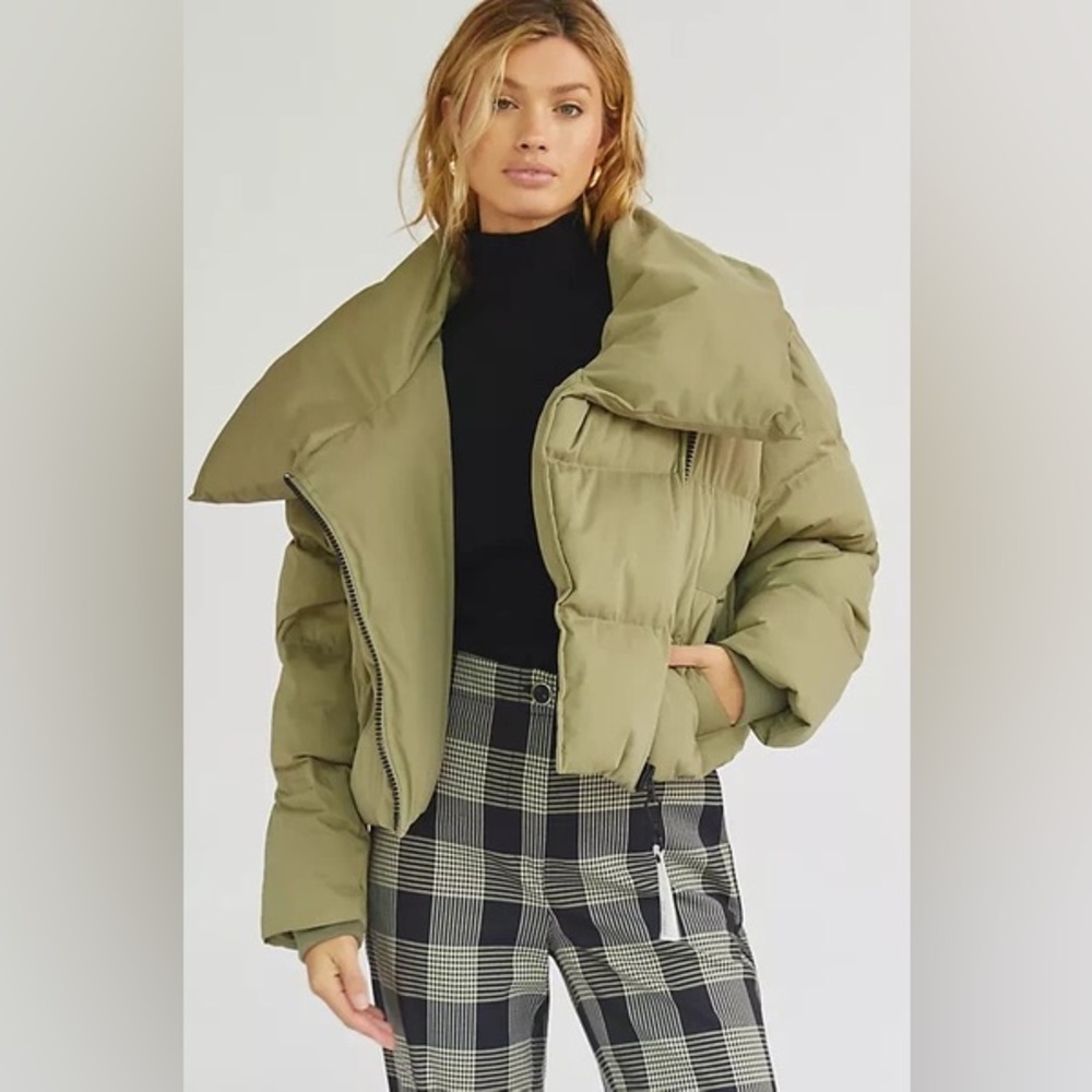 Avec Les Filles Women's Cropped Puffer - sage green